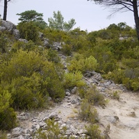 Photo de France - Le Cirque de Mourèze et le Lac du Salagou